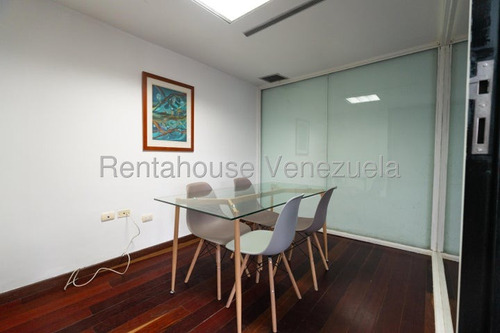 Ana Torres. Casa Comercial En Venta 25-20402 En Altamira
