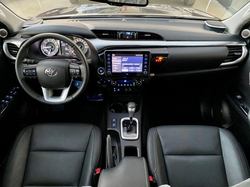 Imagem 7 de 14 de Toyota Hilux Srx 4x4 2.8 Tdi 16v Apenas 1 Mil Km