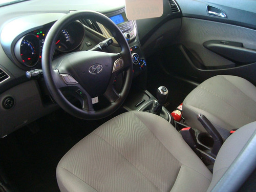 Hyundai Hb20s 1.6 Comfort Plus 16v Flex 4p Manual