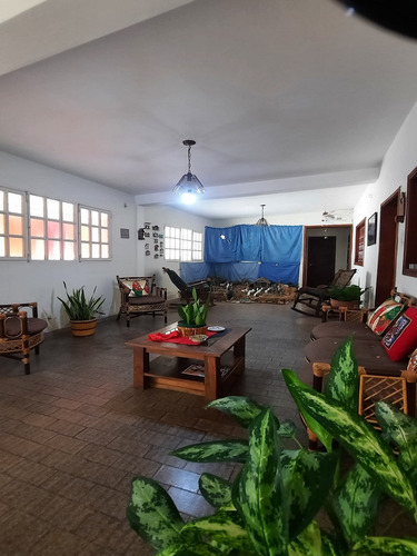 Casa En Venta En Bejuma Amplio Estacionamiento Tanque Subterraneo Cercano A Comercios Y Autopista Bejuma Carabobo
