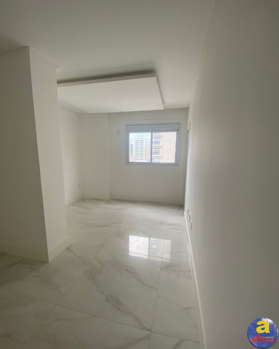 Imagem 25 de 28 de Excelente Apartamento 4 Suítes Sendo 1 Master Com Hidro, 3 Vagas De Garagem Na Meia Praia Em Itapema/sc - Imobiliária África - Ap00823 - 70285324