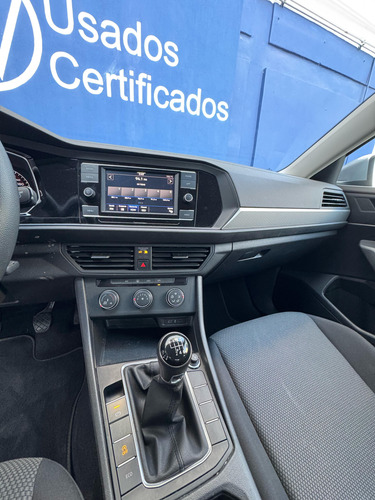 Volkswagen Jetta 1.4 TSI manual