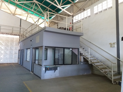 Imagen 9 de 14 de Exclusivo Local Con Galpón En Alquiler. 0414-5725250 Cod 22-22004