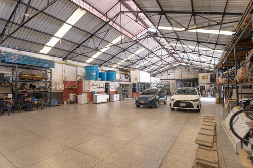 Galpón En Venta En San Martín
