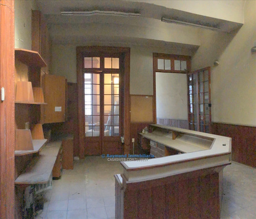Casa + Local En Venta En Ciudad Vieja.