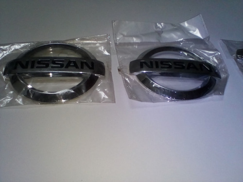 Emblema De Parrilla Para Nissan Sentra Modelo B-13