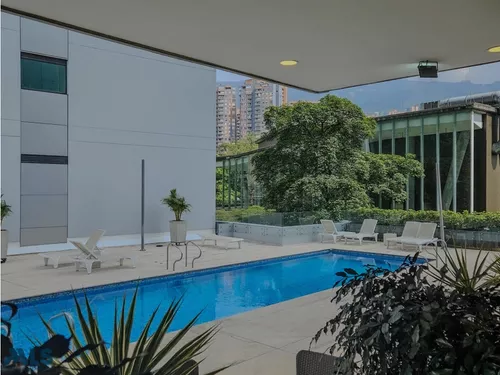 Vive Con Lujo Y Comodidad En El Corazón De Medell...(mls#254203)