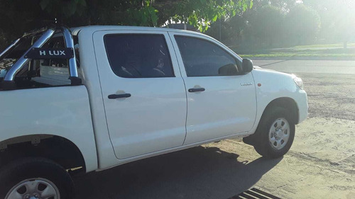 Toyota Hilux 2.5 Cd Dx Pack 120cv 4x2 - H3 2015