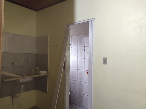 Casa Em Lomba Do Pinheiro Com 5 Dormitórios - Lu431396