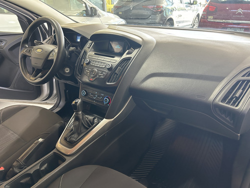 Ford Focus III 1.6 Sedan S