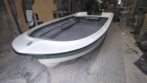 Lancha Pescadora Pequeña 400 Base $ 1.900.000