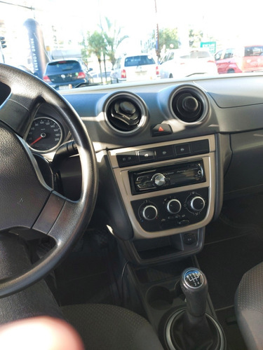 Volkswagen Voyage 2012 1.0 Vht Total Flex 4p