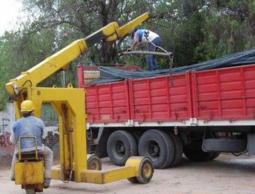 Grúa Pluma Bertolina 2000kg Brazo Telescópico 7mts 