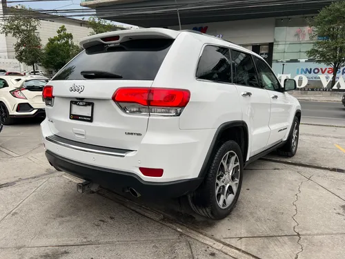 Jeep Grand Cherokee 5.7 Limited Lujo 4x4 At
