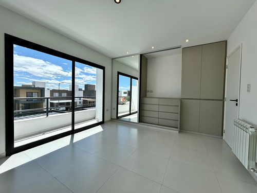 Venta Duplex Docta Urbanizacion 3 Dormitorios