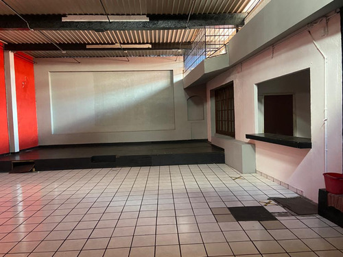 Edificio En Venta En Céntrica Calle, Cerca Del Zócalo De Cuernavaca
