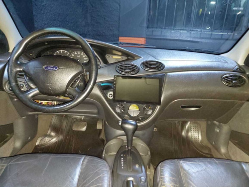 Imagen 12 de 12 de Ford Focus Sedan