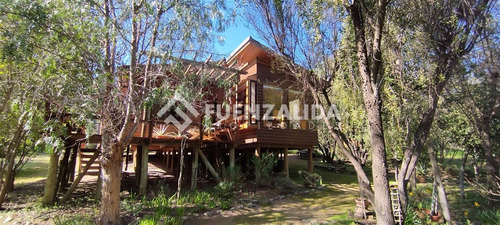 Parcela De 5.252 Mt2 Con Cabaña Urbanizada De 61mt2