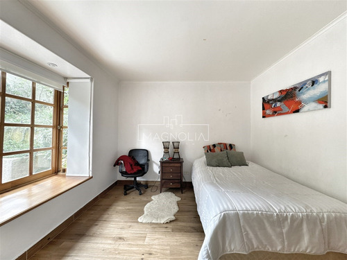Casa En Venta De 7 Dorm. En Las Condes