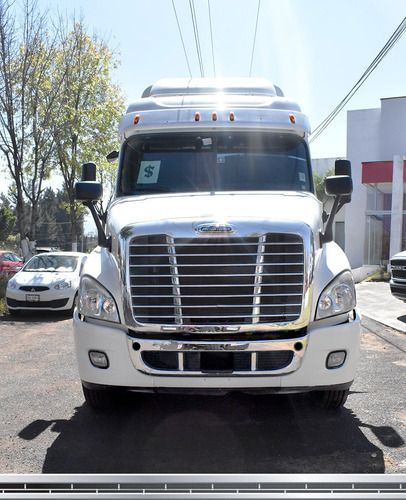 Imagen 4 de 9 de Tractocamión Freightliner Cascadia 2013 Seminuevo