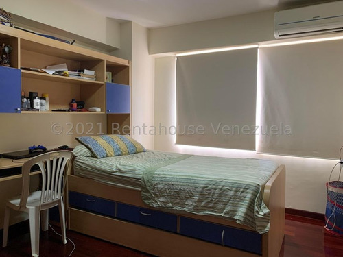 Imagen 8 de 12 de Apartamento Venta Manzanares Mls 21-27336 Amplio Apartamento De 164 Metros Con Excelente Distribucion, Cuenta Con 3 Habitaciones Y Amplio Famly Room