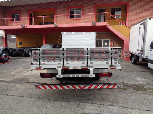 Iveco Daily 35s14 Carroceria Madeira