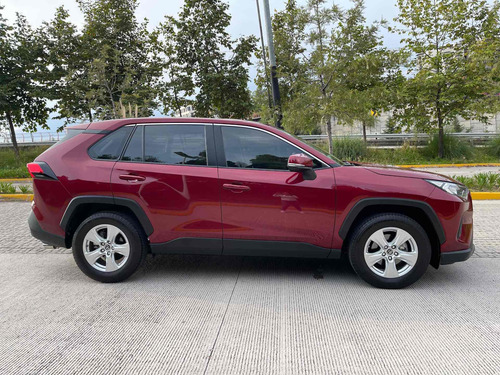 Imagen 5 de 11 de Toyota Rav4 2019 2.5 Le 204hp At