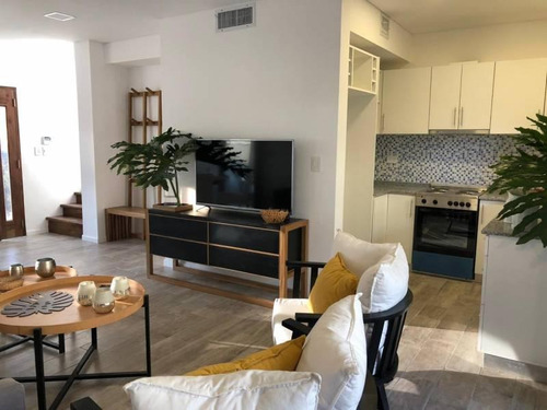 Imagen 7 de 30 de Duplex La Cañada De Pilar 3 Ambientes Con Jardín.