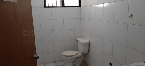 Imagen 8 de 28 de Ls Vende Local Comercial La Candelaria 23-8874