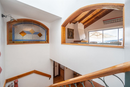 Casa En Un Sitio Único A Pasos De La Playa De Zapallar