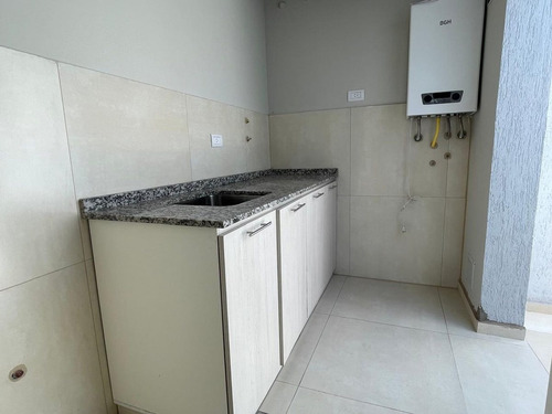 Casa En Venta - Bº La Quebrada - Lujan