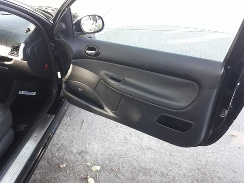 Peugeot 207 2011 1.6 Xt