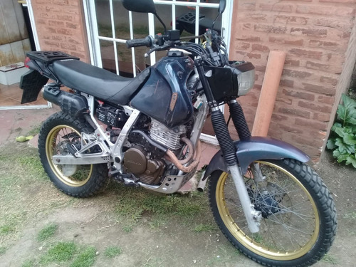 Imagen 2 de 4 de Honda Nx650
