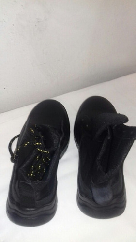Imagen 4 de 5 de Botas De Seguridad Punta De Hierro Color Negro