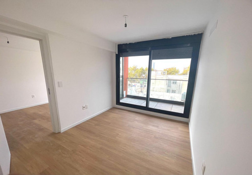 Venta Apartamento 1 Dormitorio Con Terraza, Con Renta - Centro