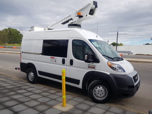 Grua Telescópica De Canastilla / Tipo Van