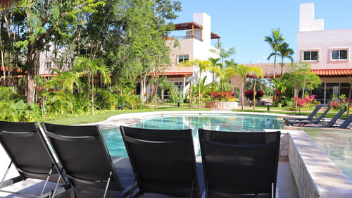 Casa En Venta En Playa Del Carmen De 2 Hab Con Alberca