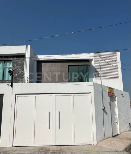 Se Vende Casa Nueva En Privada En El Centro De Jiutepec, Morelos.