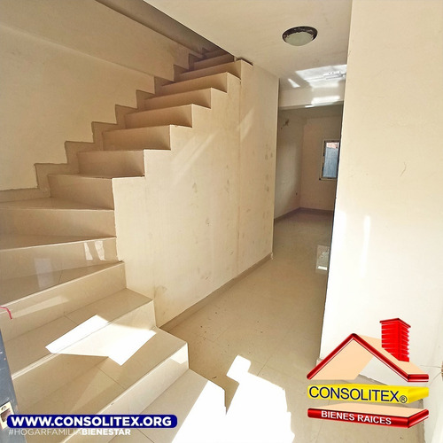 Imagen 3 de 9 de Q1459 Consolitex Vende, Town House Urb. El Manantial