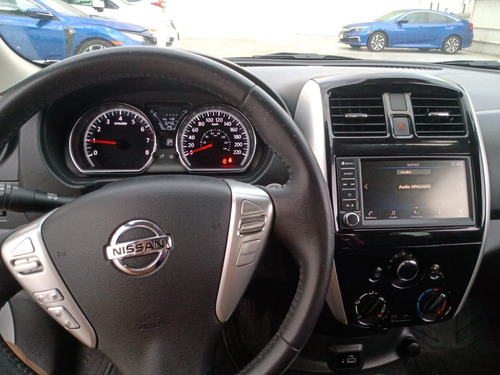 Imagen 9 de 15 de Nissan Versa 2019 1.6 Exclusive Navi At