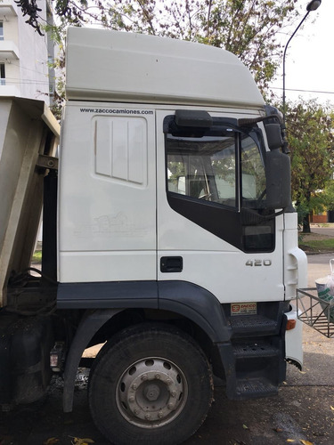 Iveco Stralis Modelo 43-740s42tz