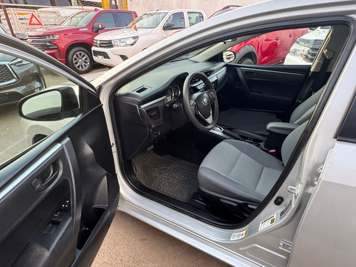 Toyota Corolla 1.8 Base At