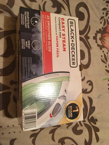 Imagen 1 de 4 de Plancha A Vapor Black And Decker