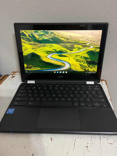 Laptop Acer Chromebook 32gb Ssd/pantalla Táctil Con Cargador