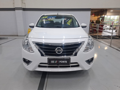 Nissan Versa 1.6 16V FLEXSTART UNIQUE 4P XTRONIC