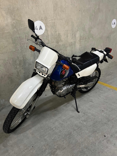 Suzuki Dr200