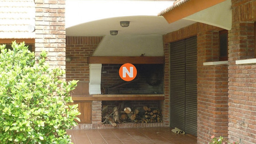 Casa En Venta Y Alquiler, Mansa, Punta Del Este, 5 Dormitorios.- Ref: 206015