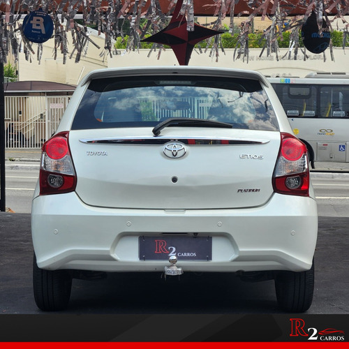 Toyota Etios Etios Platinum 1.5 (Flex) (Aut)