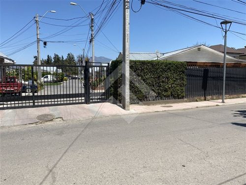 Casa En Venta De 5 Dorm. En El Monte