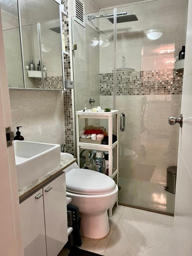 Imagen 19 de 22 de Venta De Apartamento En El Encantado Humboldt (a.f.) Moderno Y Elegante